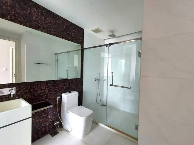2 Bed Condo for Rent and Sale in Phra Khanong