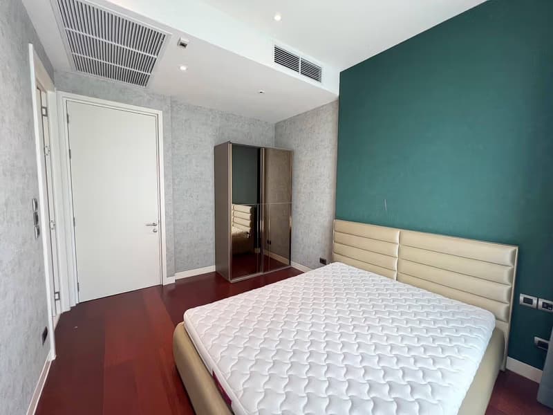 1 Bedroom Condo
