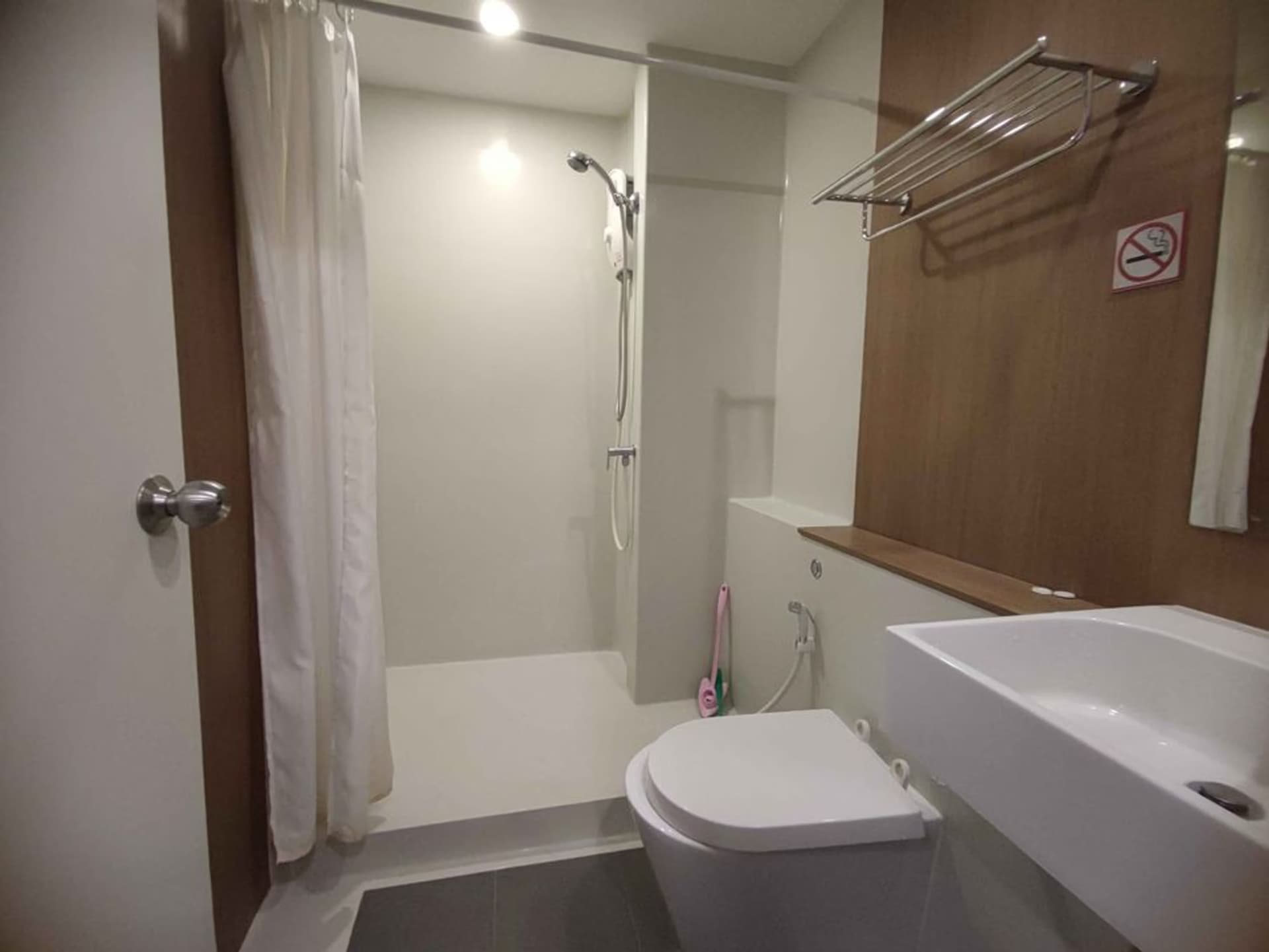1 ห้องนอน Condo สำหรับ จำหน่าย ใน สาทร - Image 5