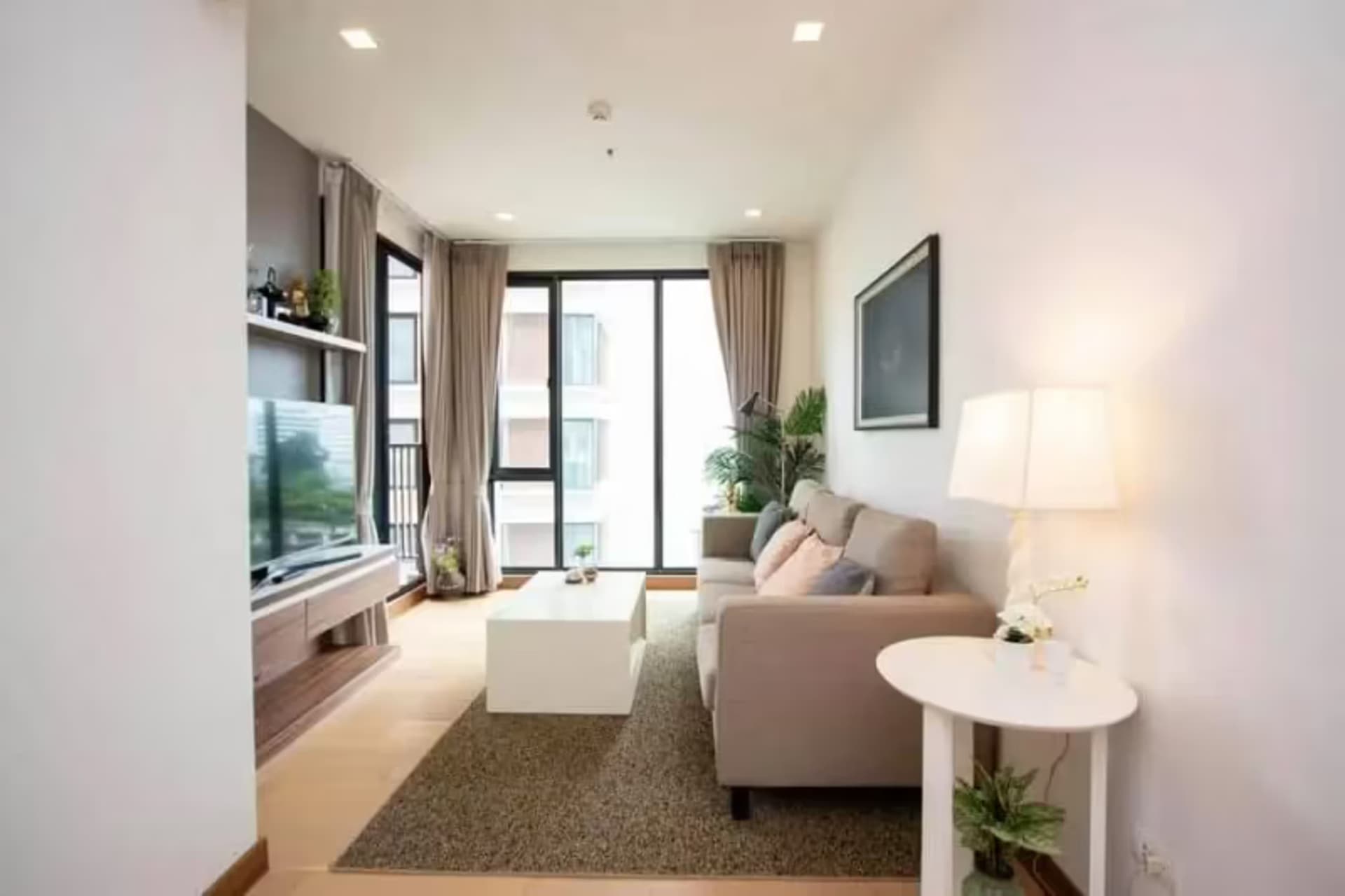 1 Bedroom Condo - Image 5
