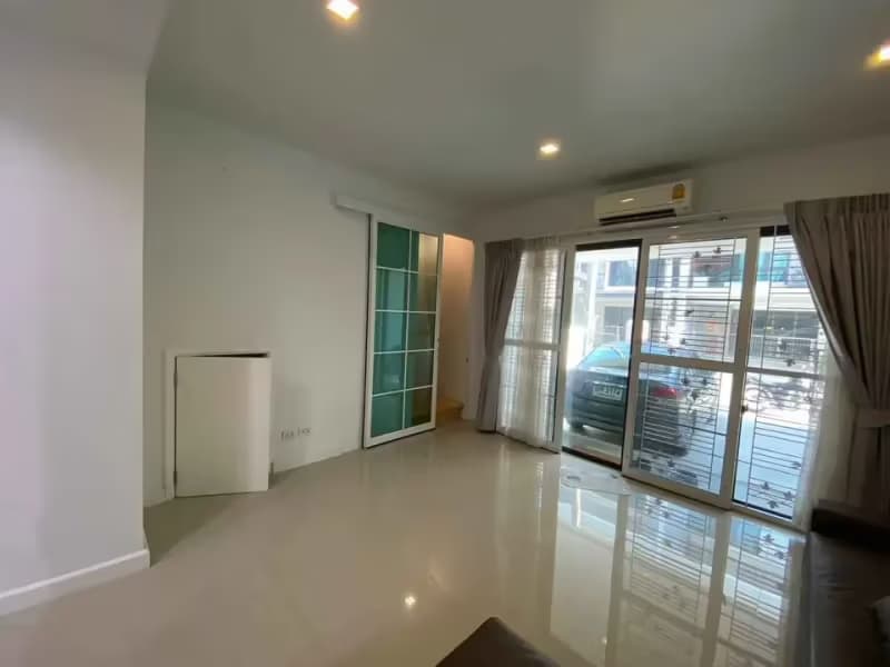 Townhouse for Rent at Plex Bangna