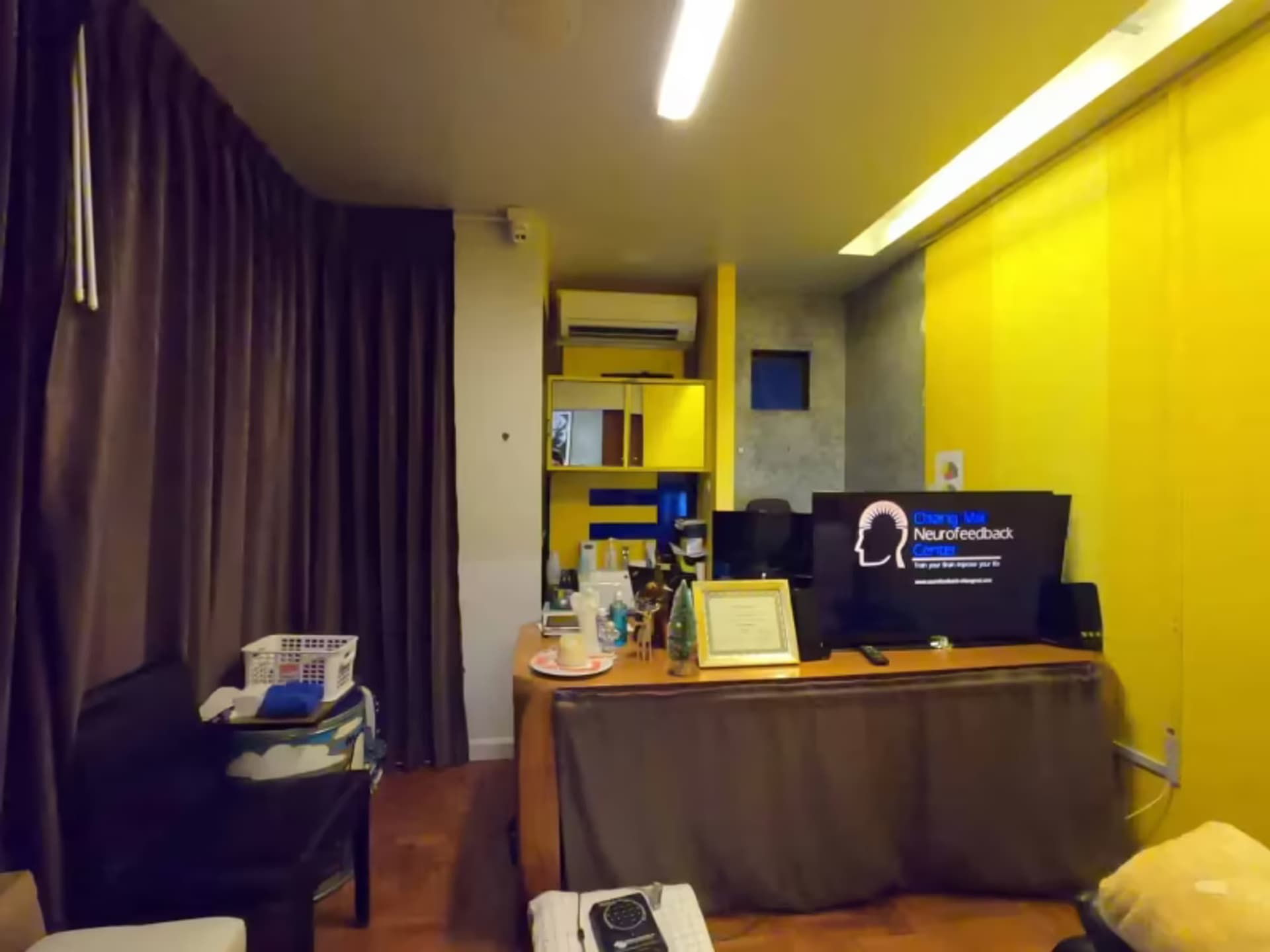 6 Bedroom House - Image 5