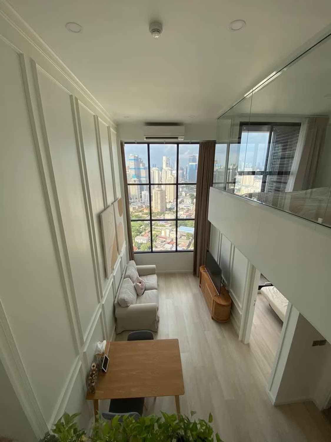  - Image 1