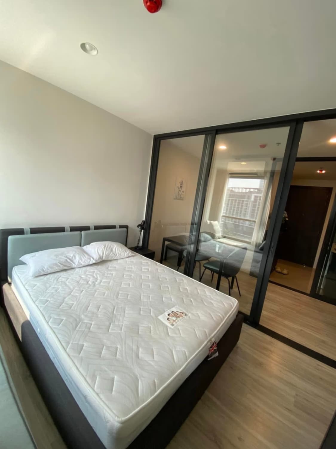 1 ห้องนอน คอนโด สำหรับ ขาย ใน Huai Khwang - Image 2