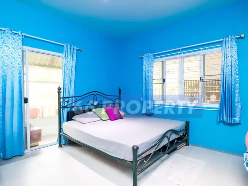 Studio for Sale in 