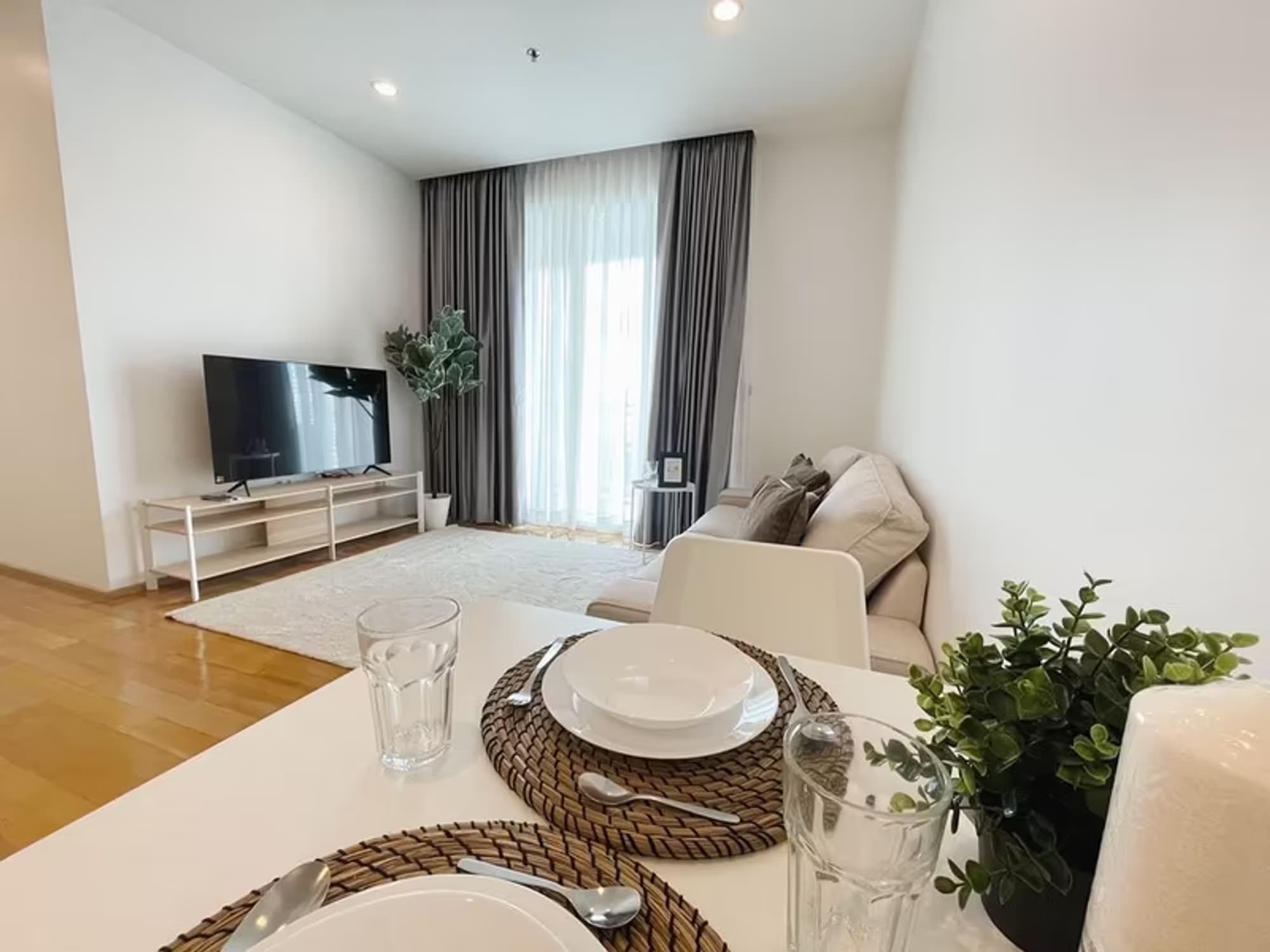 Condo for Rent at 39 by Sansiri - Image 1