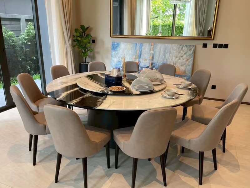 5 Bed House for Rent in Suan Luang