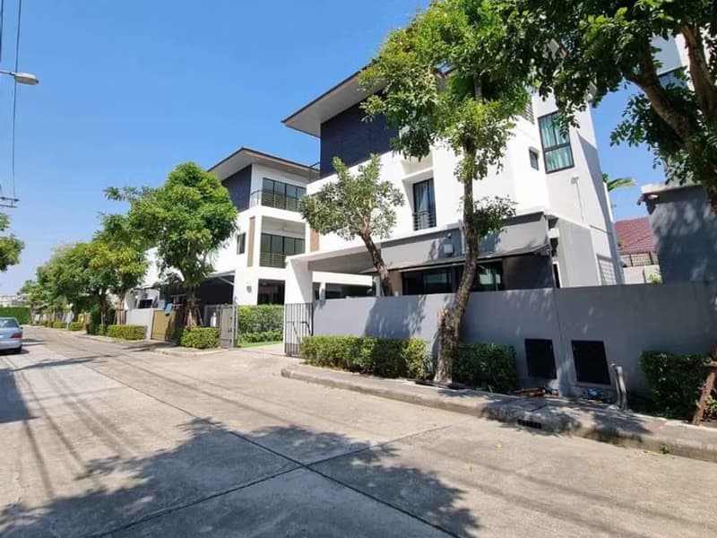  House for Rent, Sale at Baan Lumpini Suan Luang Rama 9