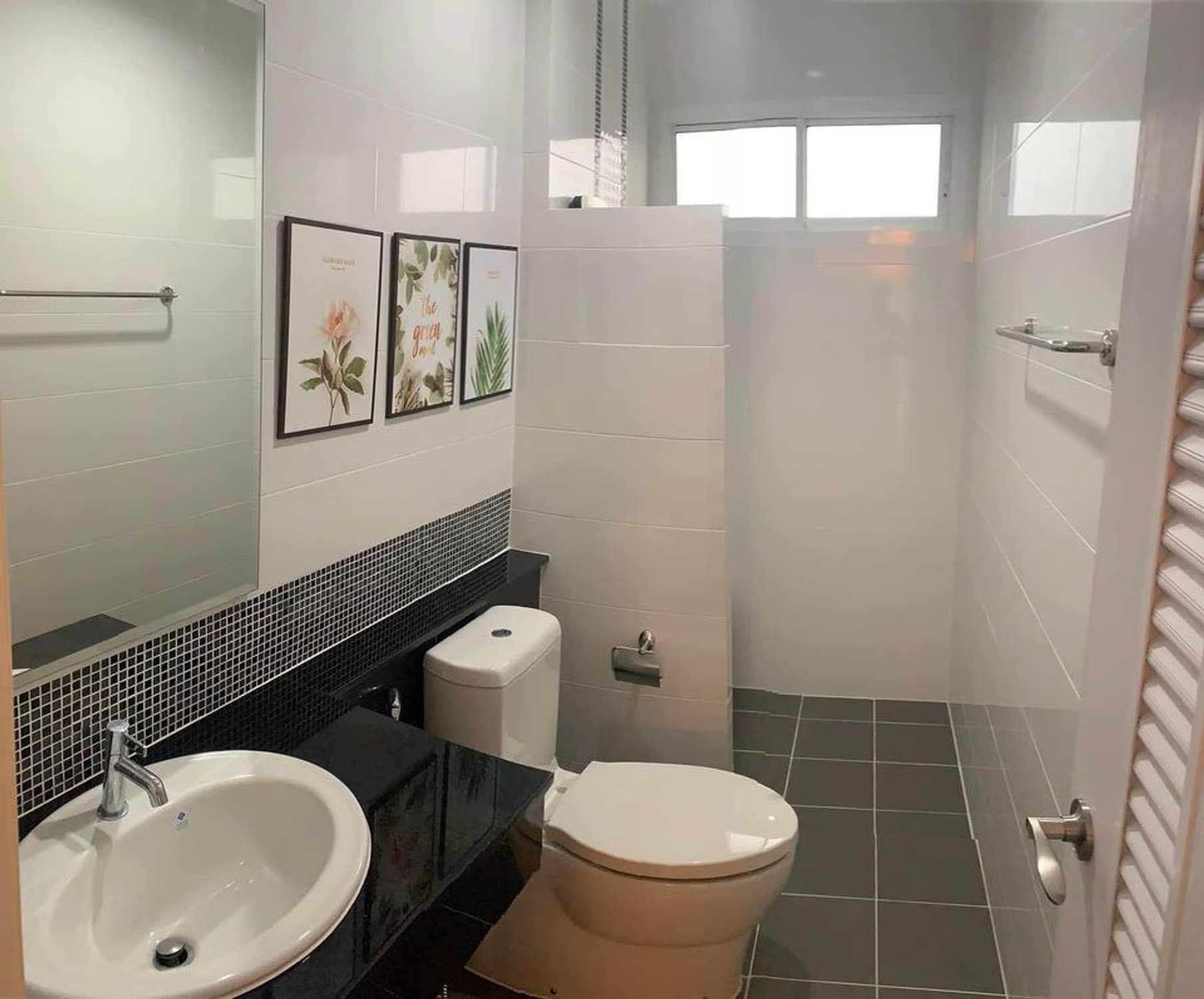 3 Bed House for Sale in Saraphi - Image 8