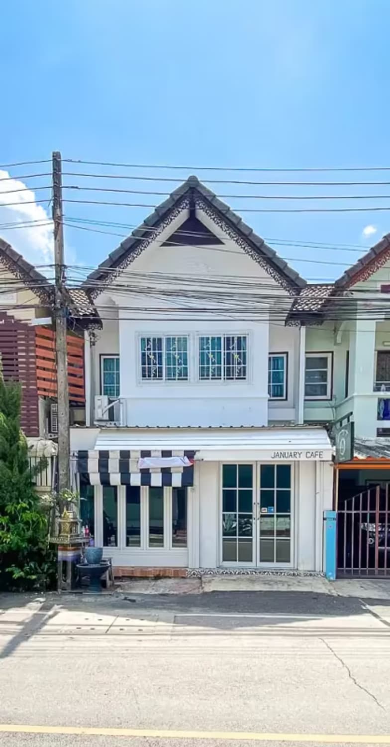 2 Bedroom House - Image 10