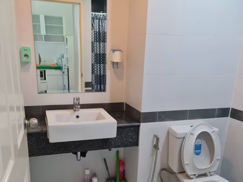 Condo for Sale at Noble Revolve Ratchada 2