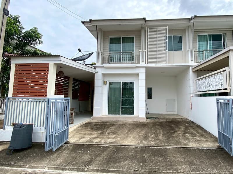 3 Bed Townhouse for Rent and Sale in Mueang Chiang Mai