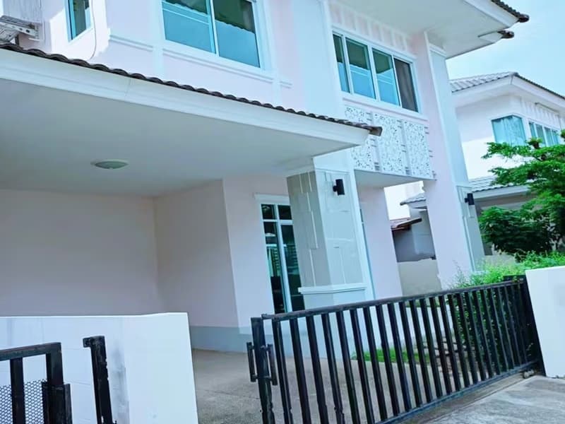 3 Bed House for Rent in Saraphi