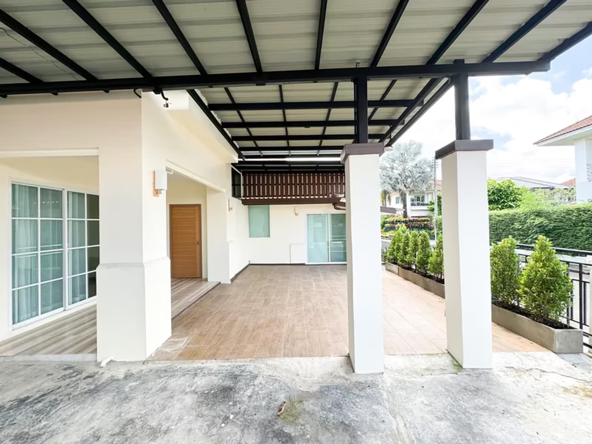 3 Bedroom House - Image 10