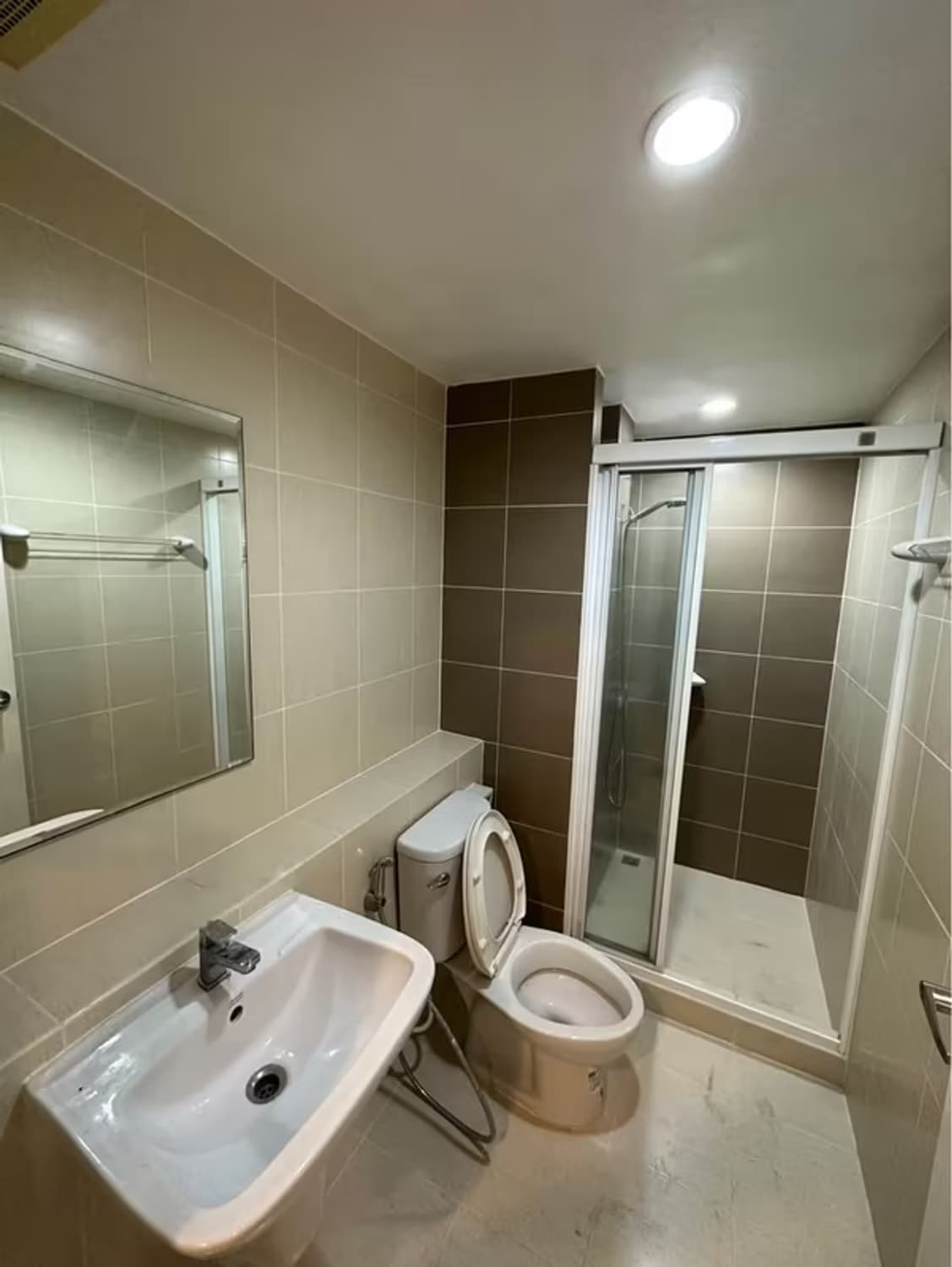 1 Bedroom Condo - Image 3