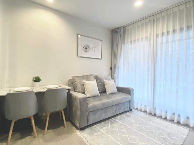 Condo for Rent at Life Asoke Hype