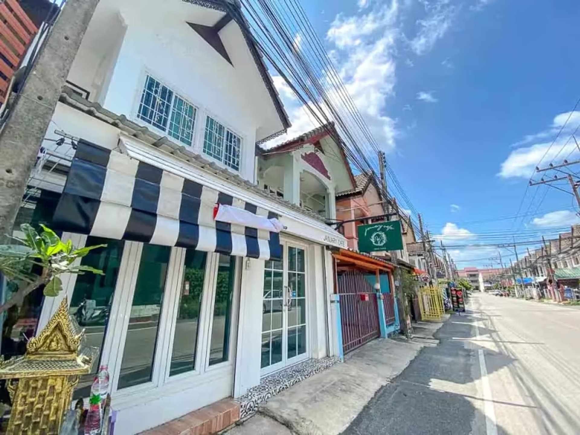 2 Bedroom House - Image 9