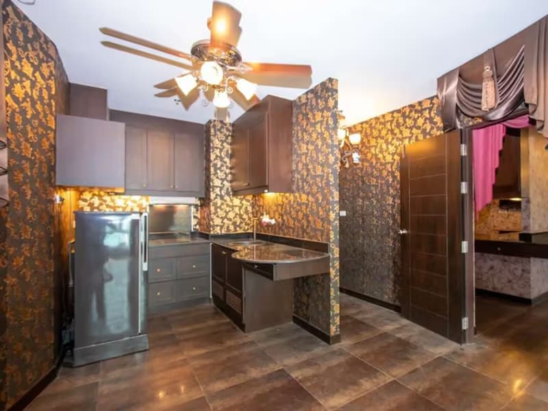 3 Bedroom Condo