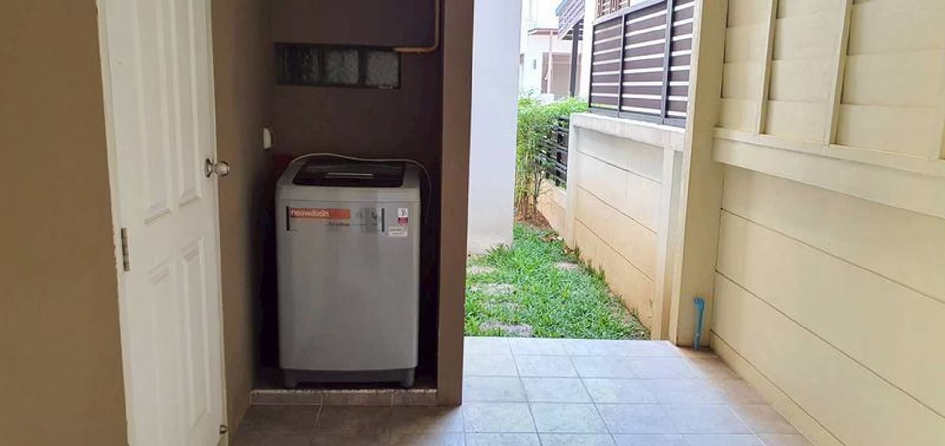 3 Bed House for Rent in Saraphi - Image 15