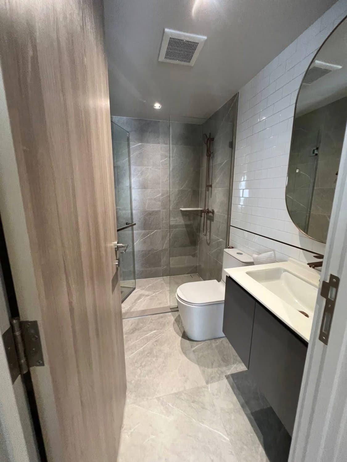 2 Bed Condo for Rent in Watthana - Image 9