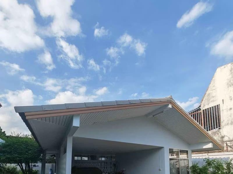 3 Bed House for Rent in Phaya Thai
