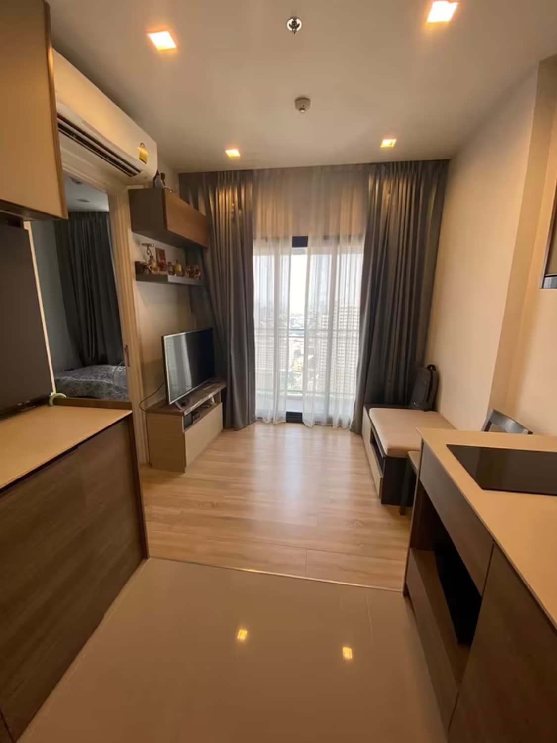 1 Bedroom Condo - Image 1