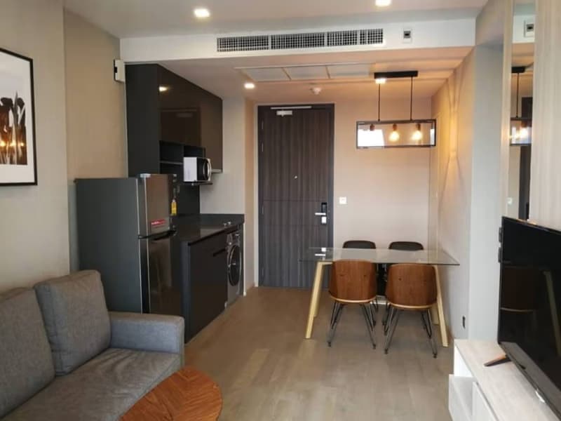 2 Bed Condo for Rent in Watthana