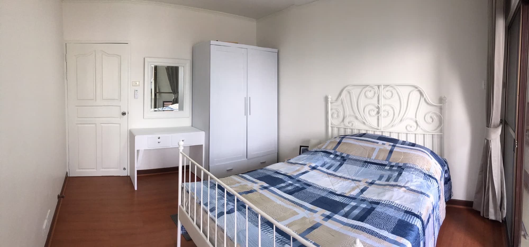 3 Bed Condo for Rent and Sale in Din Daeng - Image 6