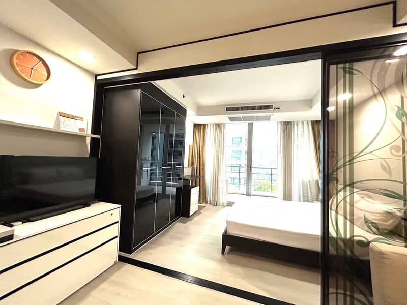 Condo for Rent at The Rajdamri