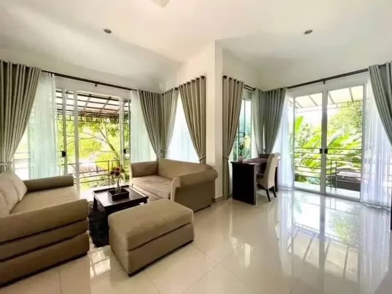 1 Bedroom Condo