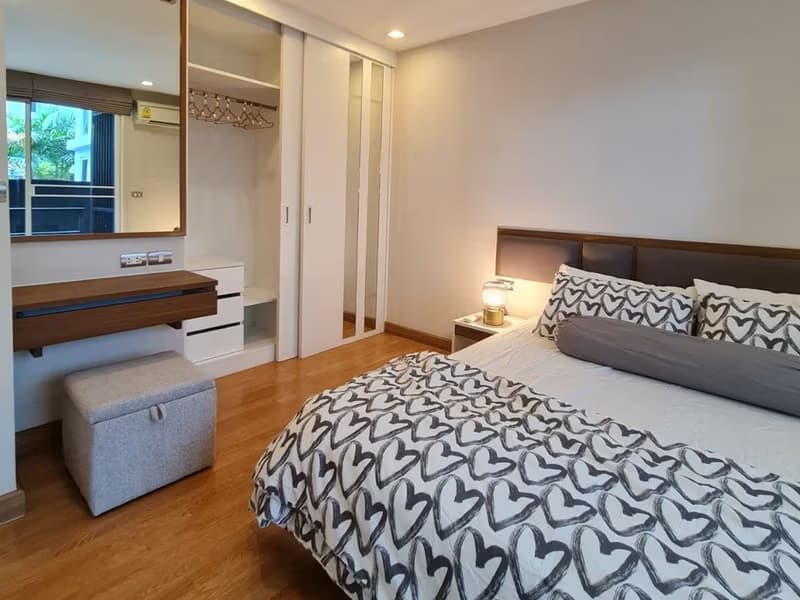 Condo for Rent at Tree Condo Luxe