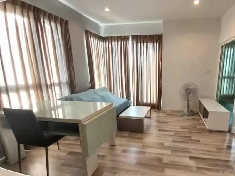 1 Bedroom Condo