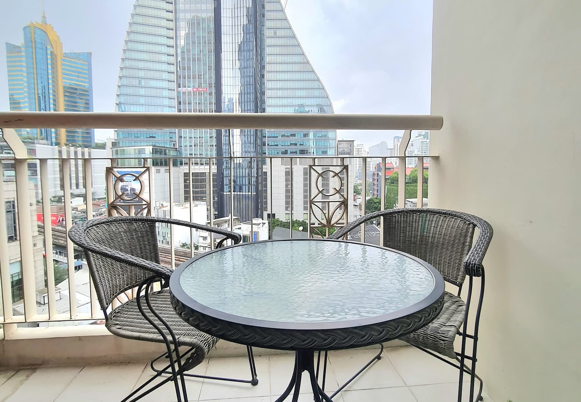2 Bed Condo for Rent and Sale  Near Asok BTS - Image 4