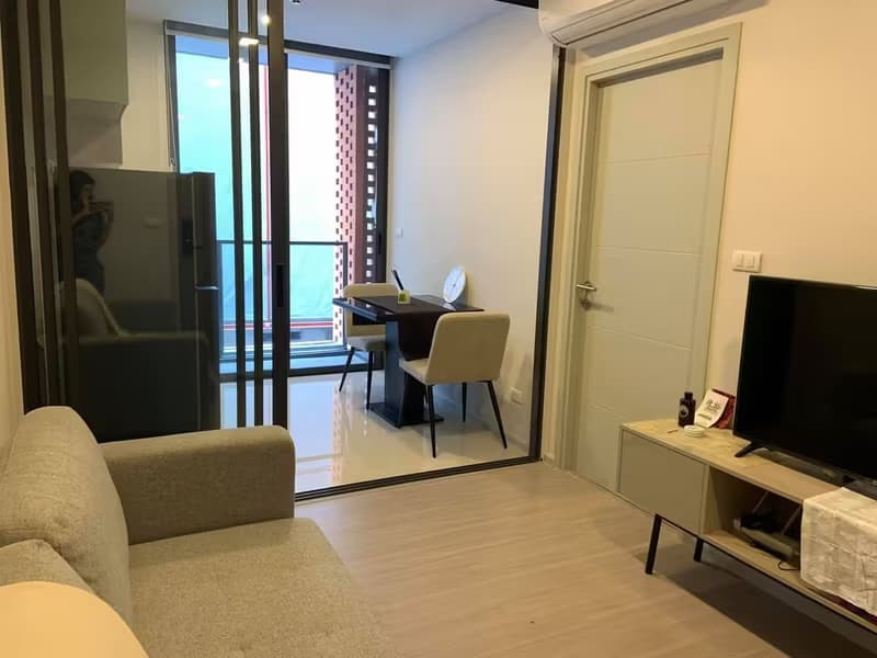 1 Bedroom Condo