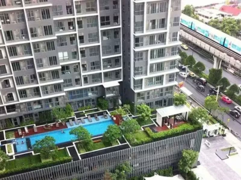 1 Bedroom Condo
