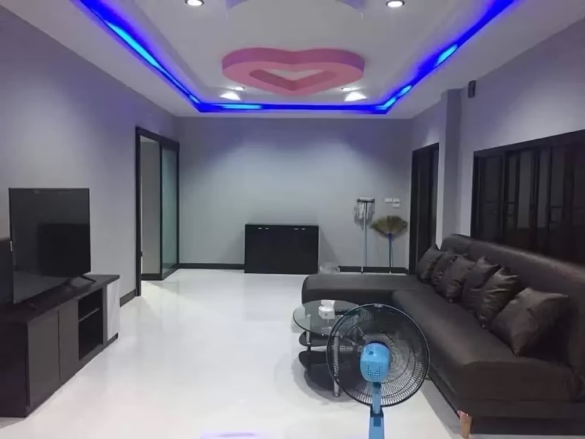 3 Bedroom House - Image 3