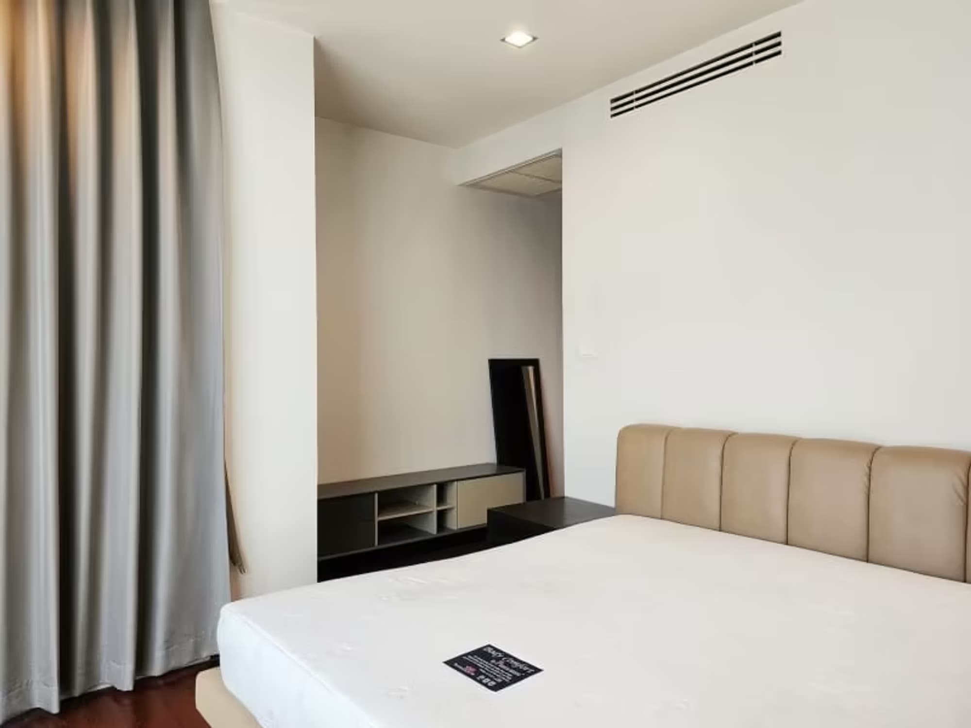 Condo for Rent at Ashton Morph 38   - Image 3