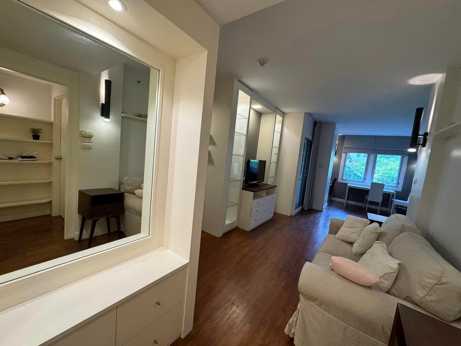 2 Bed Condo for Sale in Dusit - Image 4