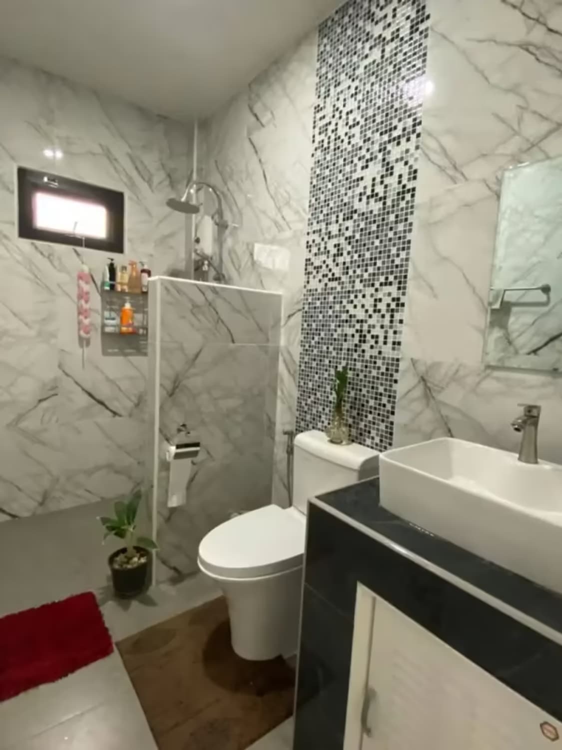 4 Bedroom House - Image 5