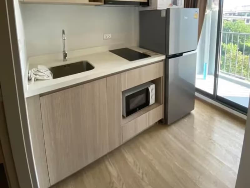 1 Bedroom Condo