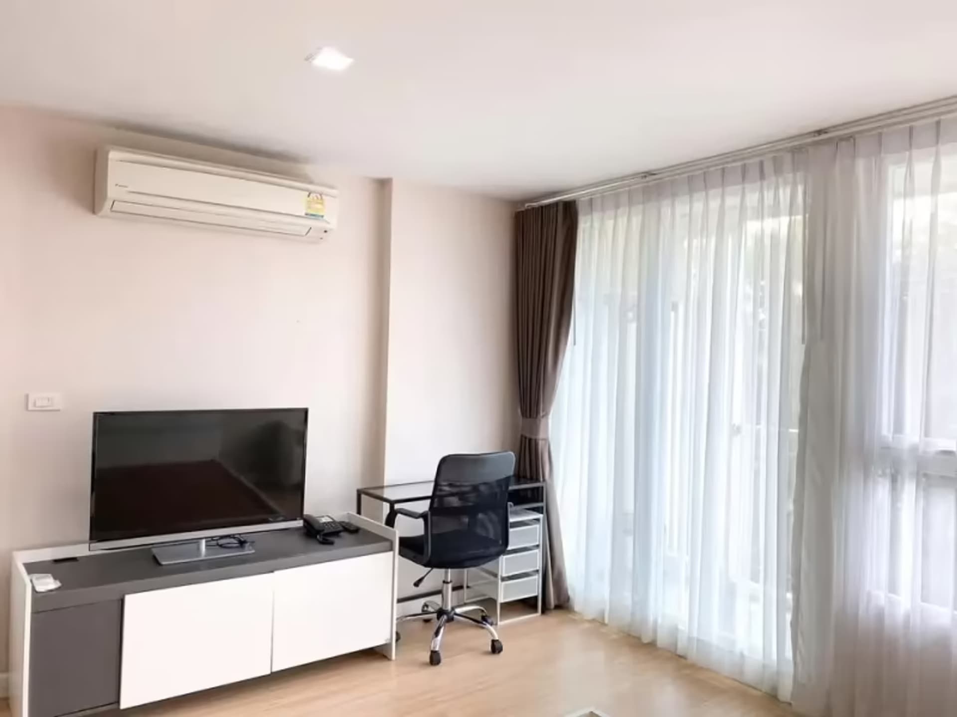 Condo for  Sales Rent at Mayfair Place Sukhumvit 64 - Image 1