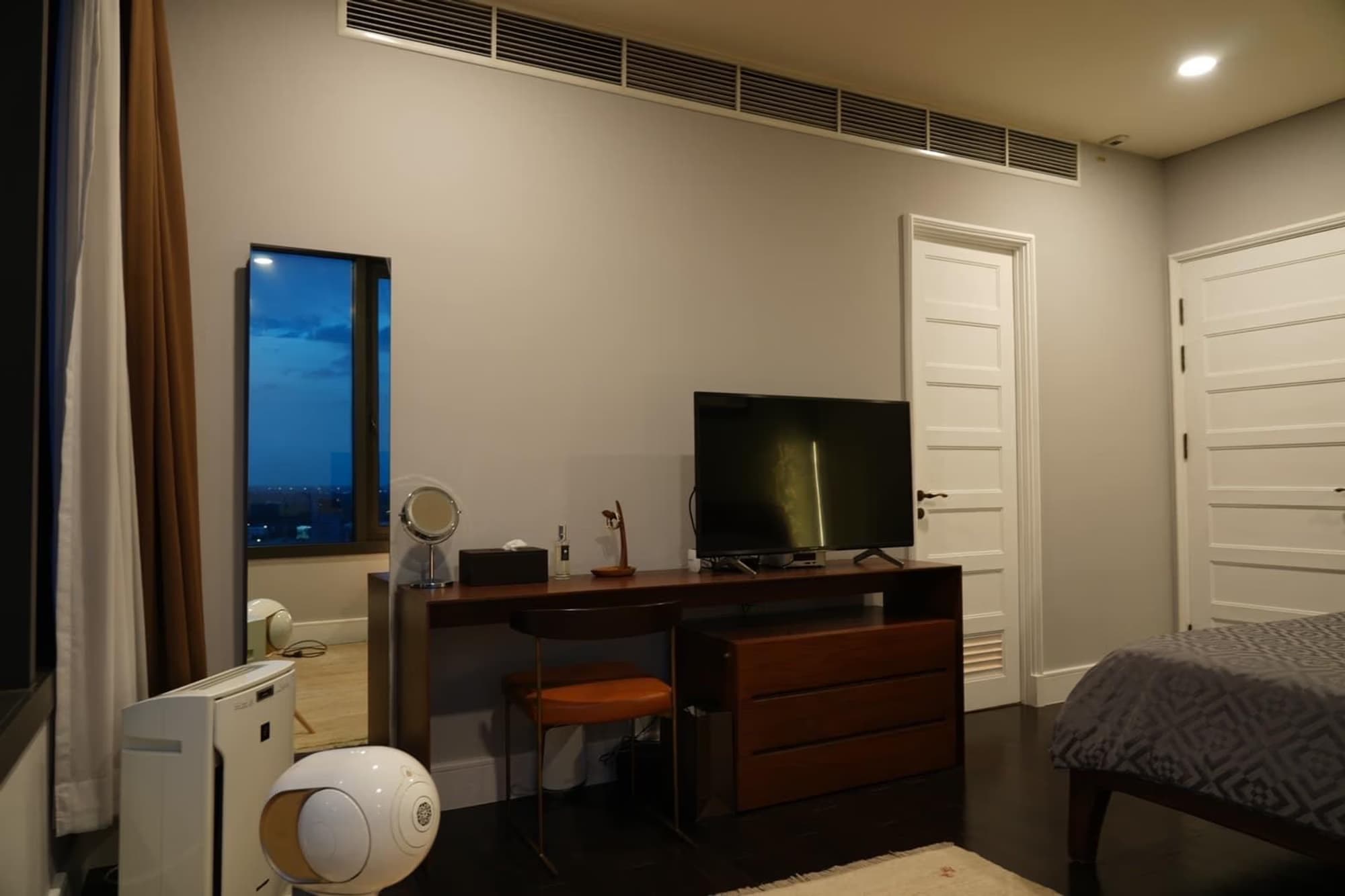 3 Bed Condo for Sale in Khlong Toei - Image 6