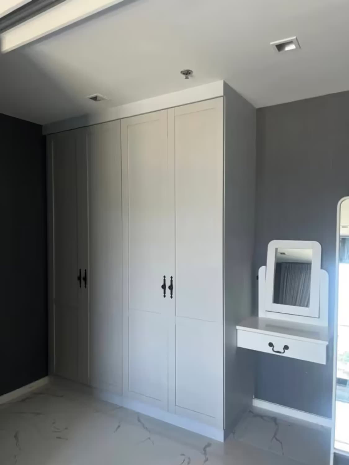 1 Bedroom Condo - Image 2