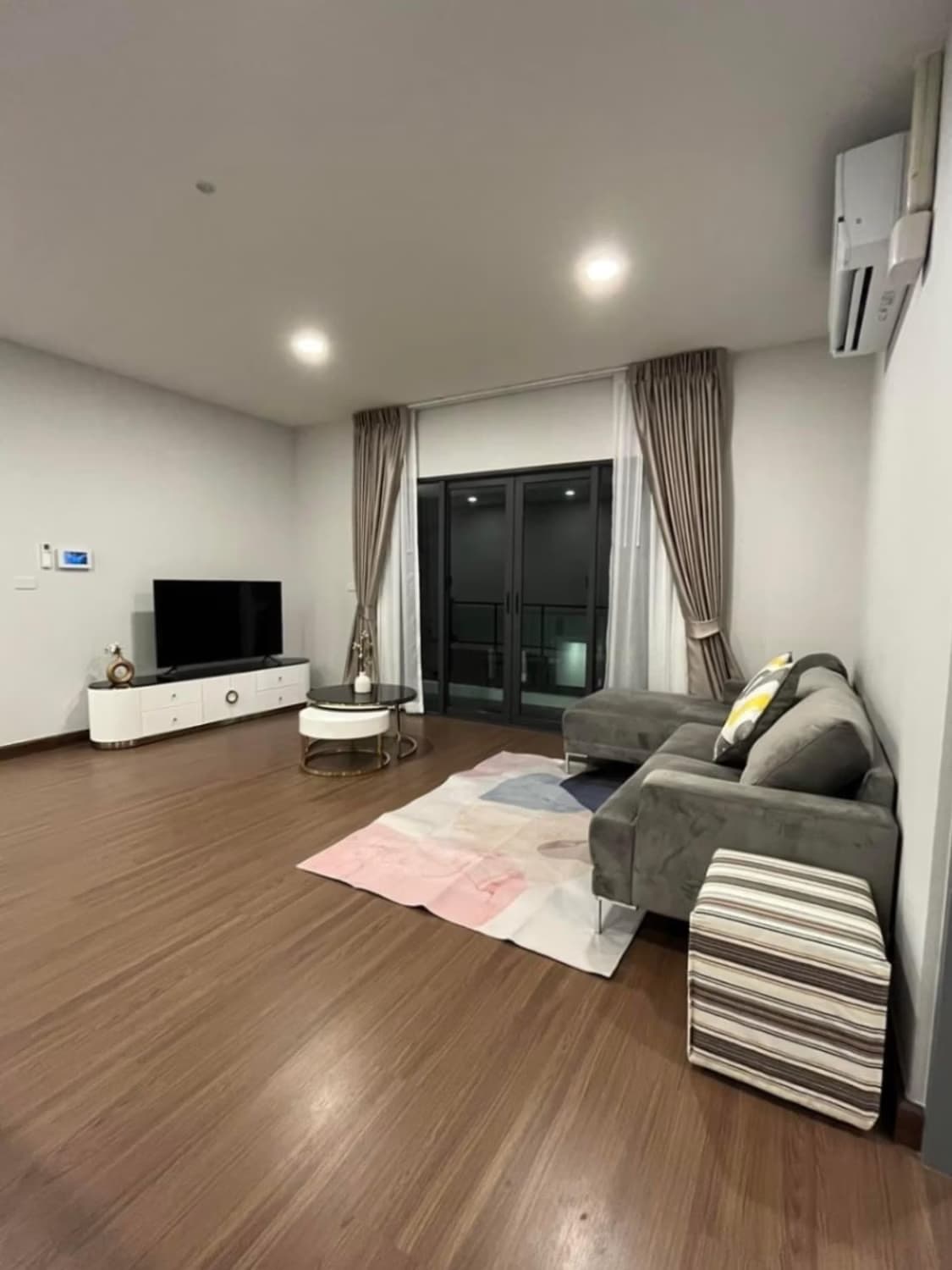 5 Bed House for Rent in Bang Phli - Image 7
