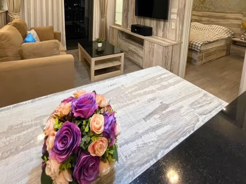 1 Bed Condo for Rent in Khlong San