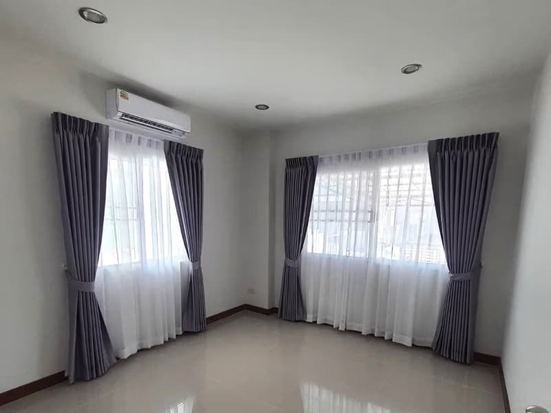 4 Bed House for Rent in San Sai