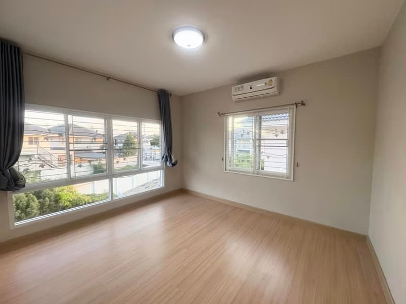 3 Bed House for Rent in San Kamphaeng