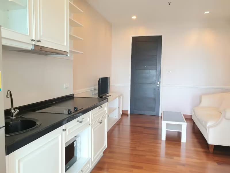 Condo for Rent at Ivy Sathon 10