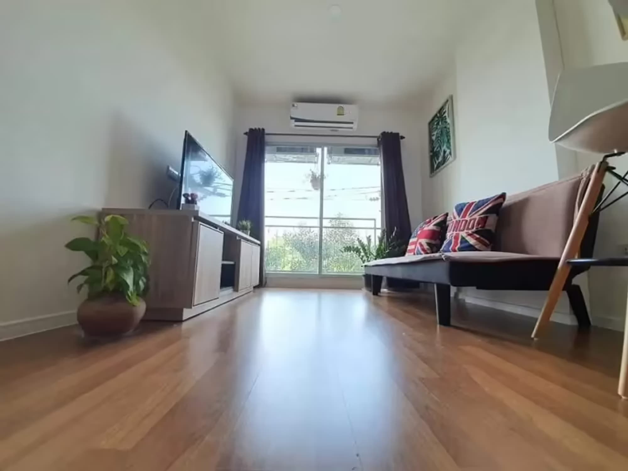 1 Bedroom Condo - Image 1
