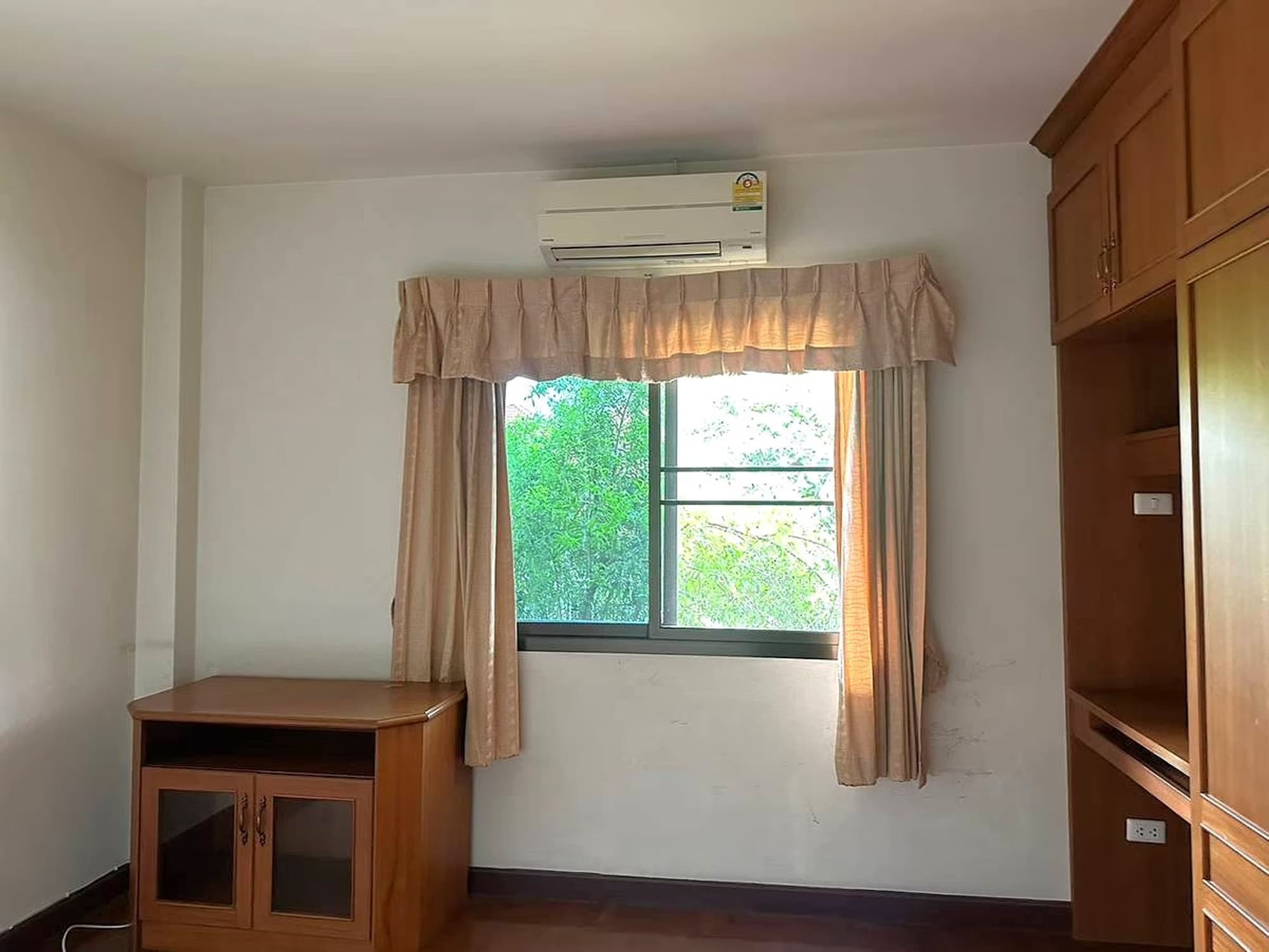 3 ห้องนอน บ้าน สำหรับ จำหน่าย ใน Hang Dong - Image 9